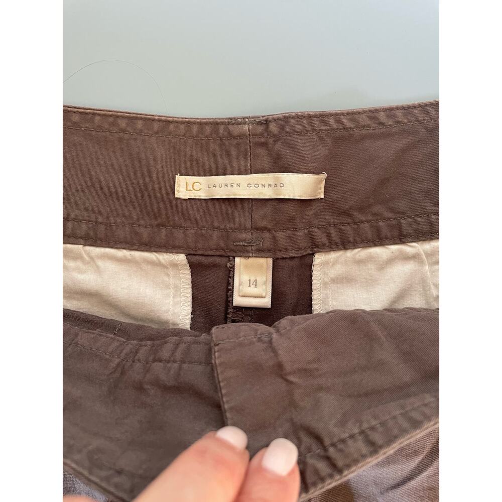 Lauren Conrad womens grey shorts size 14 - Picture 5 of 7